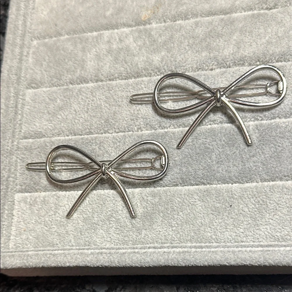 Elegant Silver Bow Hair Clips